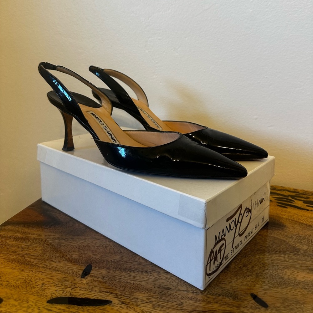 Black Patent Leather Manolo Blahnik Slingback Heels